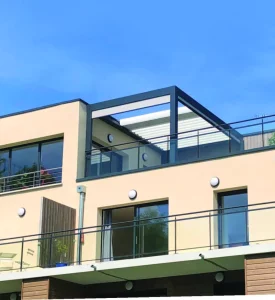 Pergola double retractation
